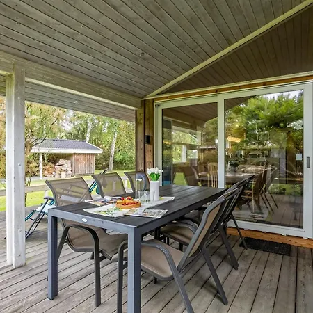Ferienhaus Fatlinda - 1km From The Sea In Lolland- Falster And Mon By Interhome *