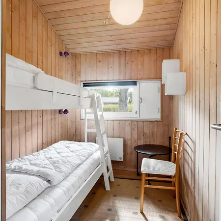 Fatlinda - 1km From The Sea In Lolland- Falster And Mon By Interhome * Bøtø By