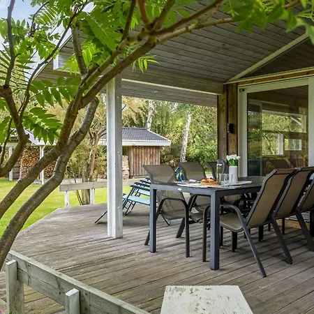 Ferienhaus Fatlinda - 1km From The Sea In Lolland- Falster And Mon By Interhome