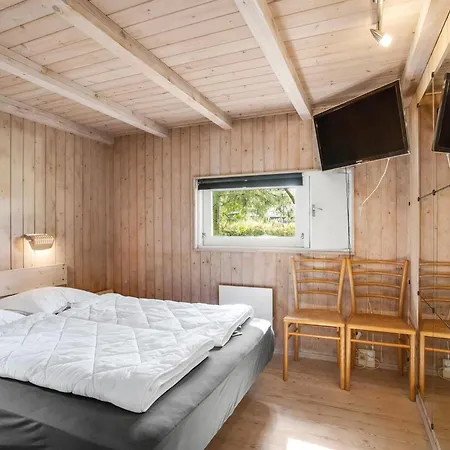 Ferienhaus Fatlinda - 1km From The Sea In Lolland- Falster And Mon By Interhome Bøtø By