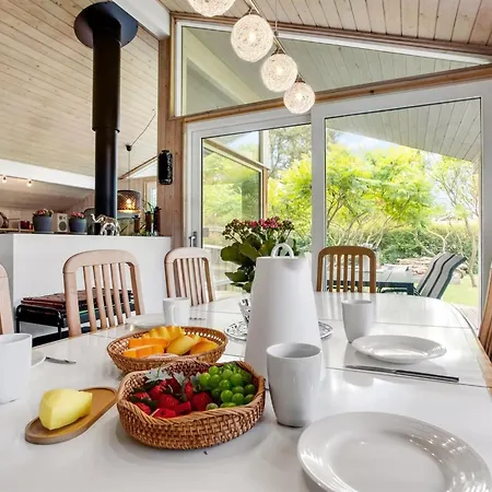 Nyaraló Fatlinda - 1km From The Sea By Interhome Bøtø By